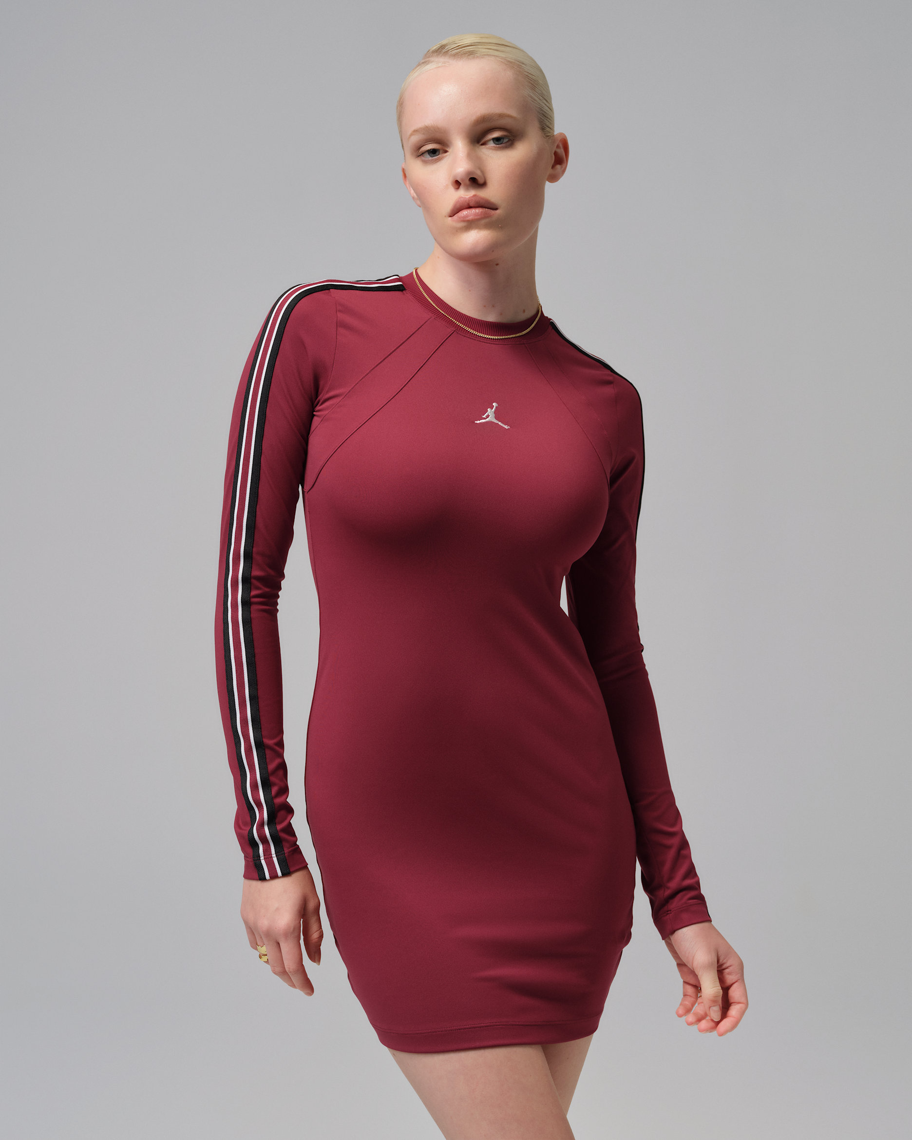 Jordan Brooklyn Women's Long-Sleeve Dress. Nike.com